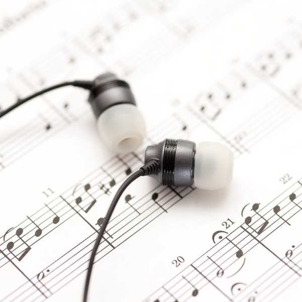 Why We Listen to the Same Song On Repeat