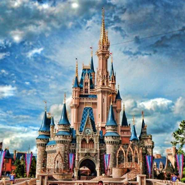 7 Most Annoying Things At A Disney Theme Park