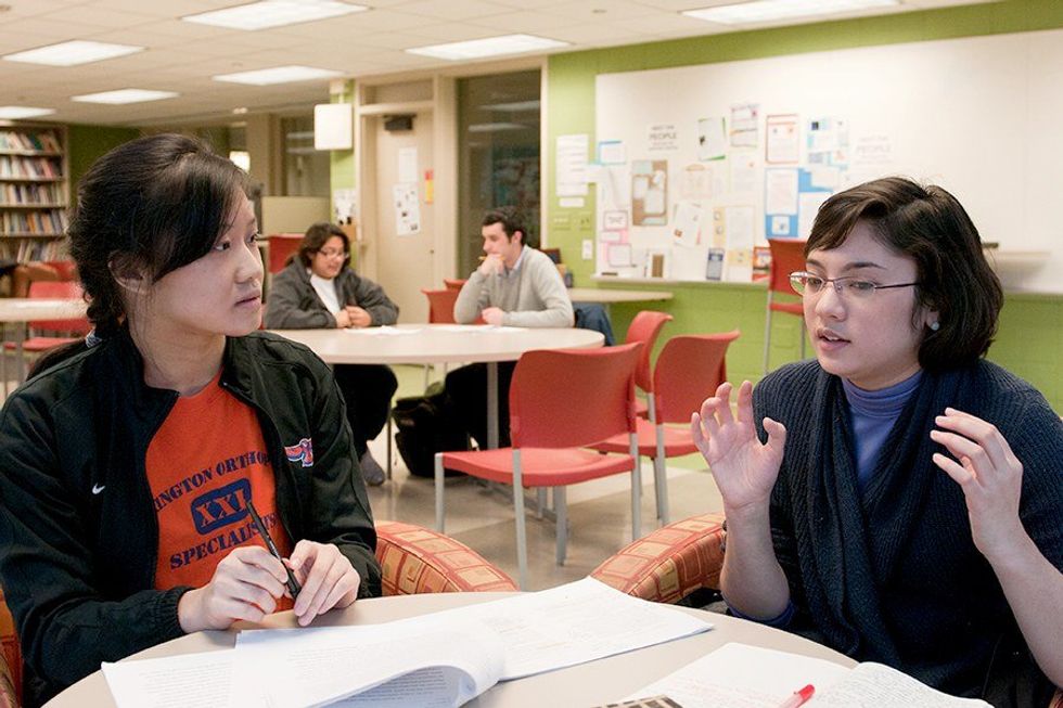 Writing Center Theory - A Brief Discussion On English Language Learners