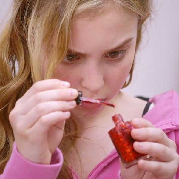 Red Scare: An Analysis of the Patriarchal Ideology in Advertisements for Menstruation Products