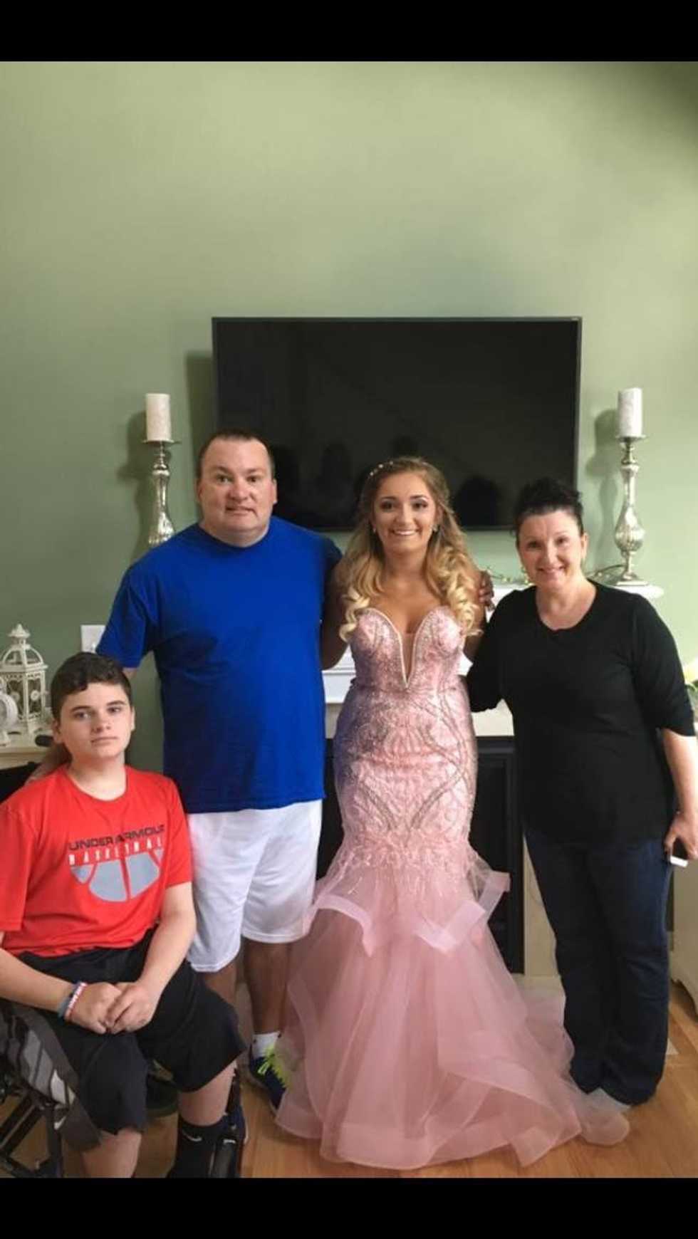 5 Ways To Know If You Are the "Crazy" Family