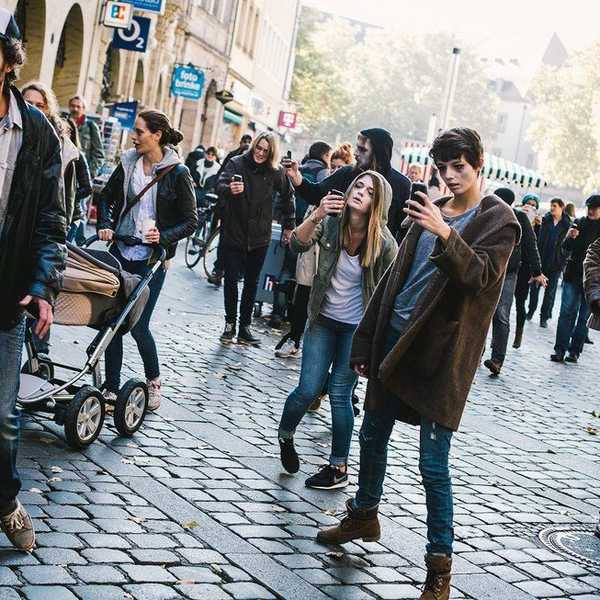 Mobile Takeover: Put Those Phones Down