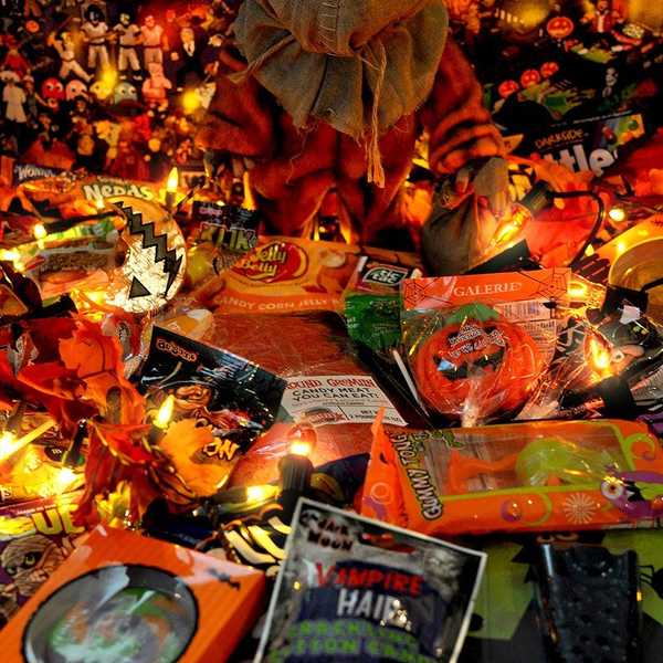 How Do I Love Halloween? Let Me Count The Ways