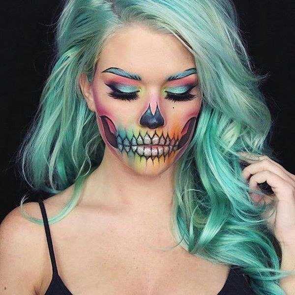 13 Beautiful Halloween Makeup Looks That Speak For Themselves