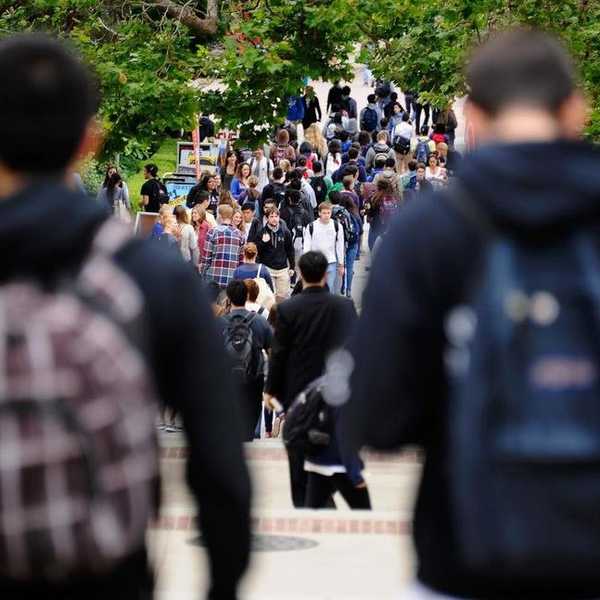 8 Awkward Interactions Every College Student Has