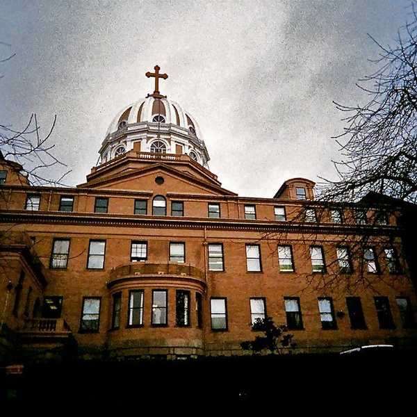 23 Things You Experienced At An All-Girls School