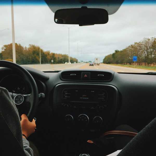 5 Essentials You Need for A Good Road Trip