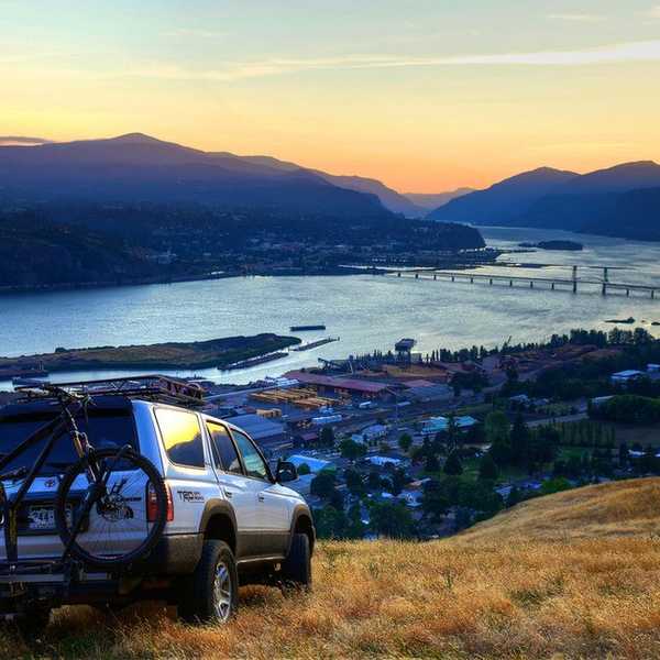 The 5 Stages Of A College Road Trip