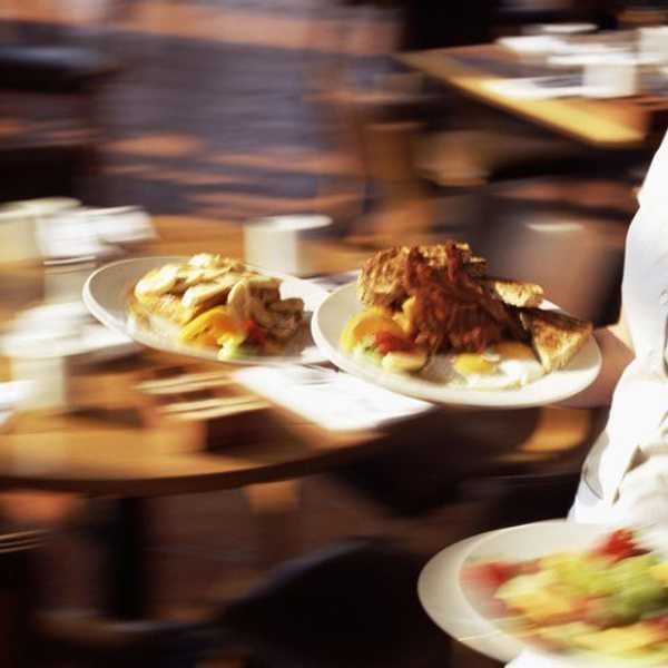 10 Struggles Of Being A Server