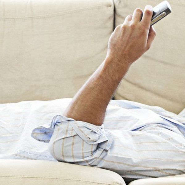 Having No One To Text Doesn’t Mean You’re Lonely