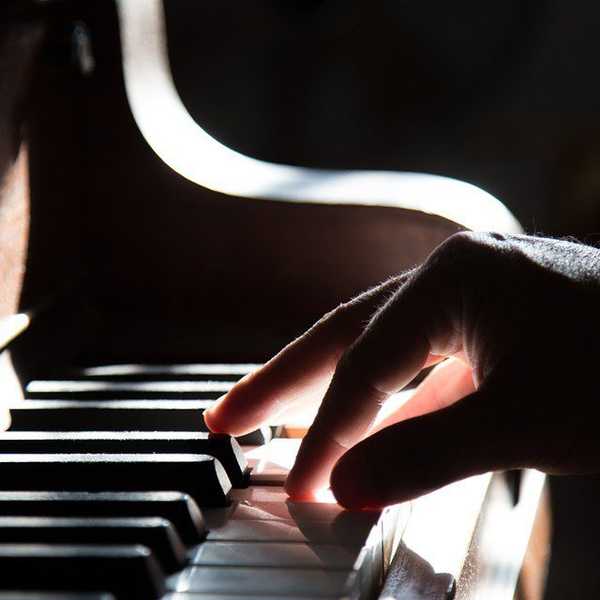 5 Reasons Why Playing Music Is Good For The Soul