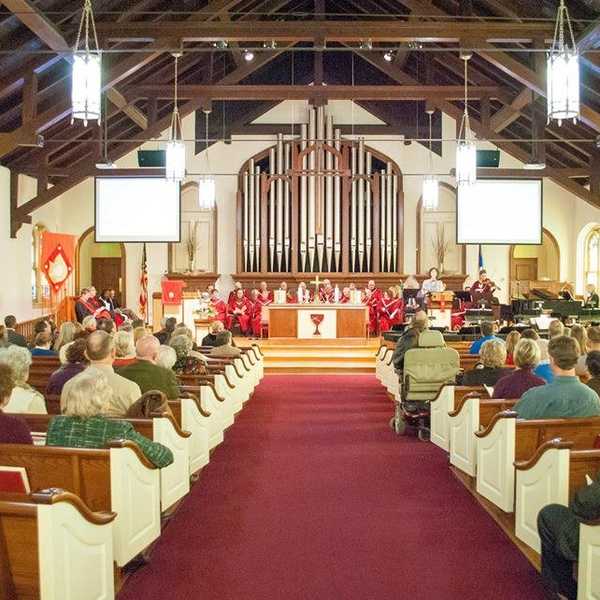 Why I Still go to Sunday Morning Church in College