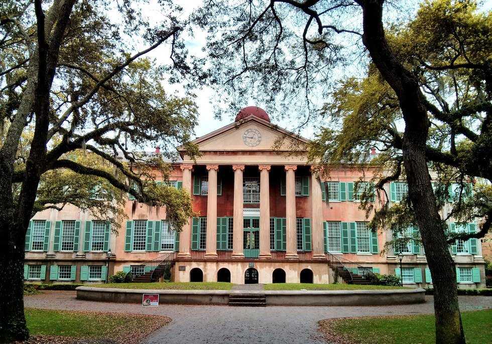 Moving Away From Home: Expectations Vs Reality