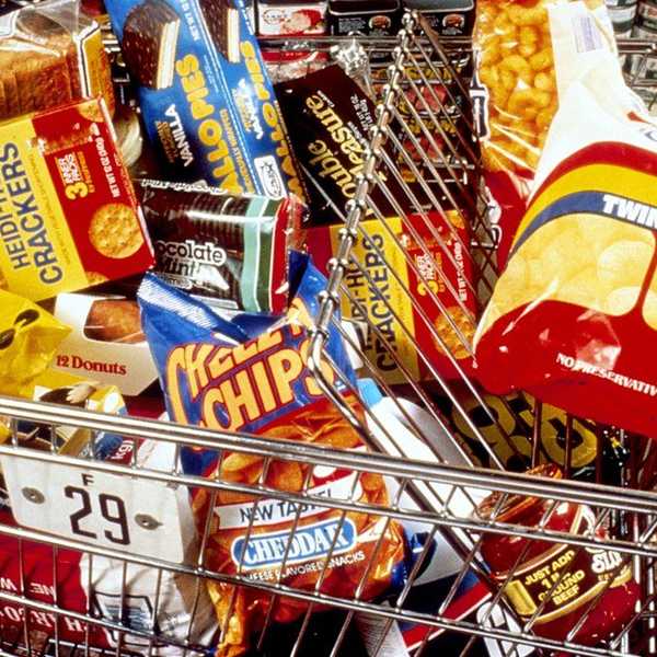 10 Healthy Snacks To Keep In Your Dorm Room