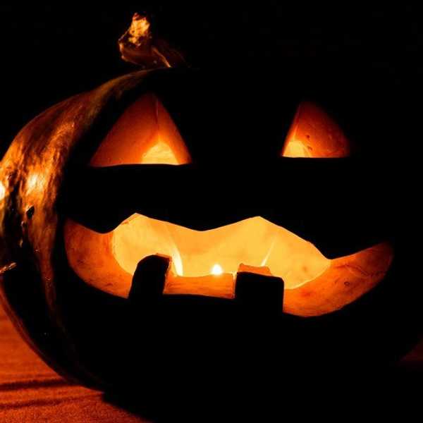 4 Ways to Get into the Halloween Spirit