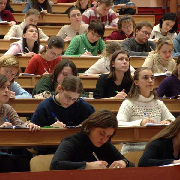 Benefits of Going To A "Big School"