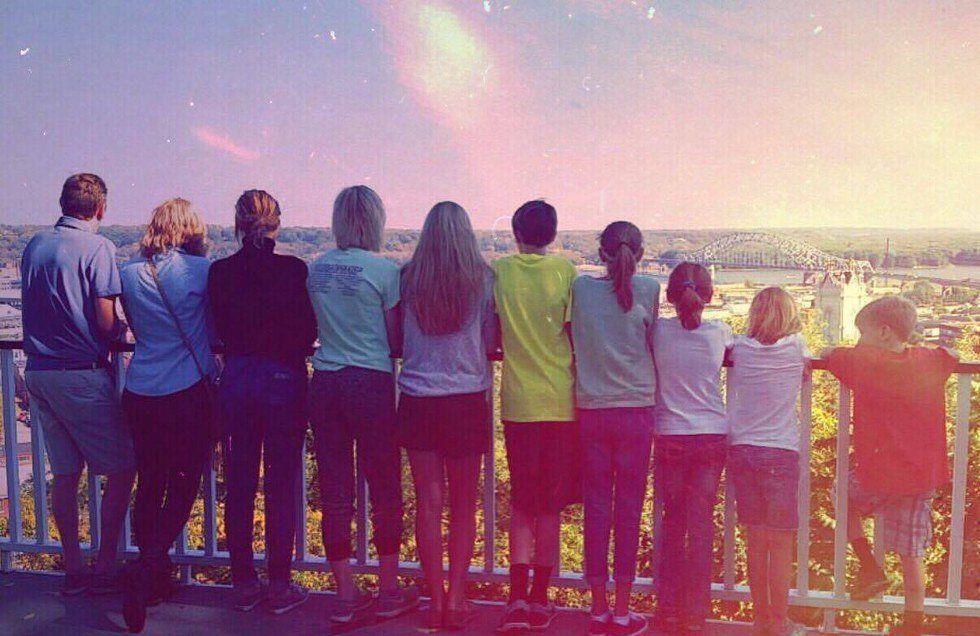 10 Kids, 2 Parents & 1 Home