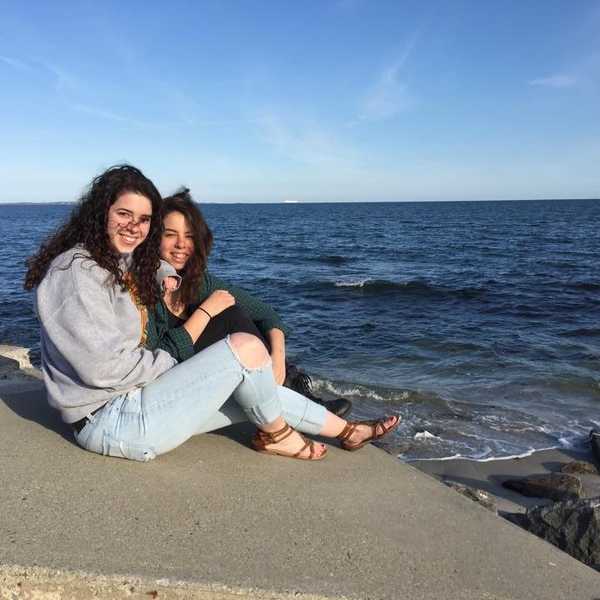 11 Ways You Know You Have An Amazing Roommate