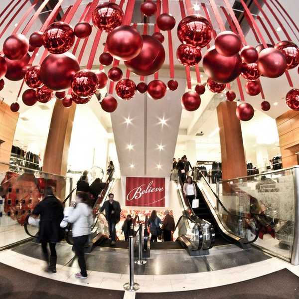 The Struggles Of Working In Retail During The Holiday Season