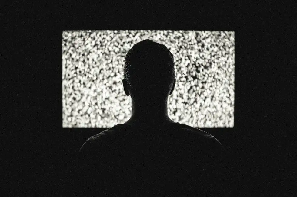 8 Shows To Binge Watch This Fall