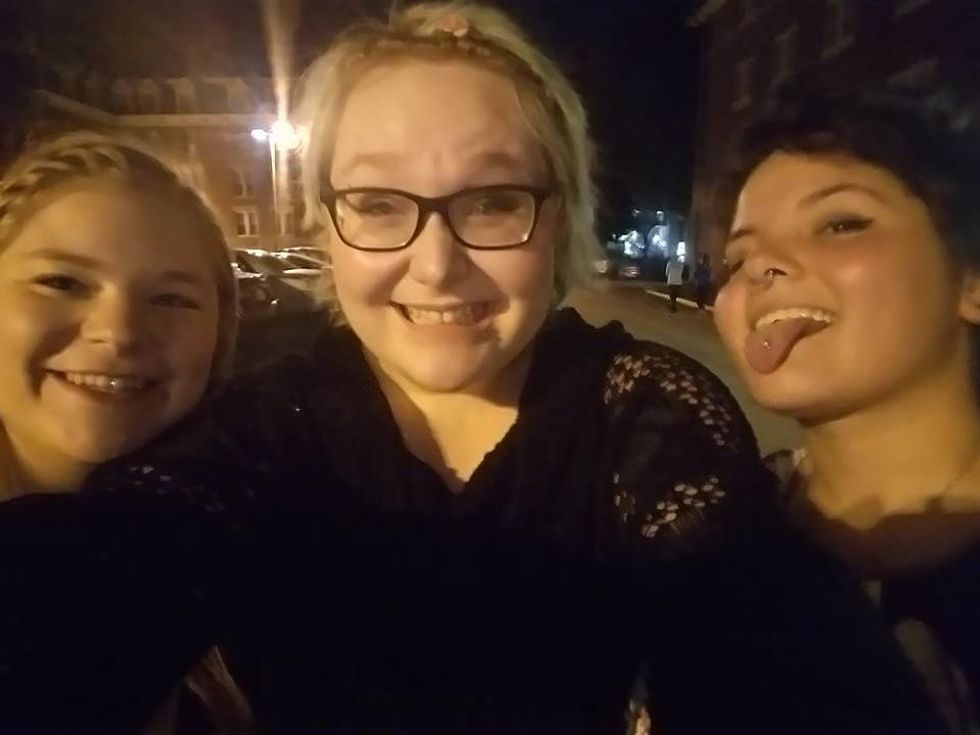 Perks Of Living With Friends