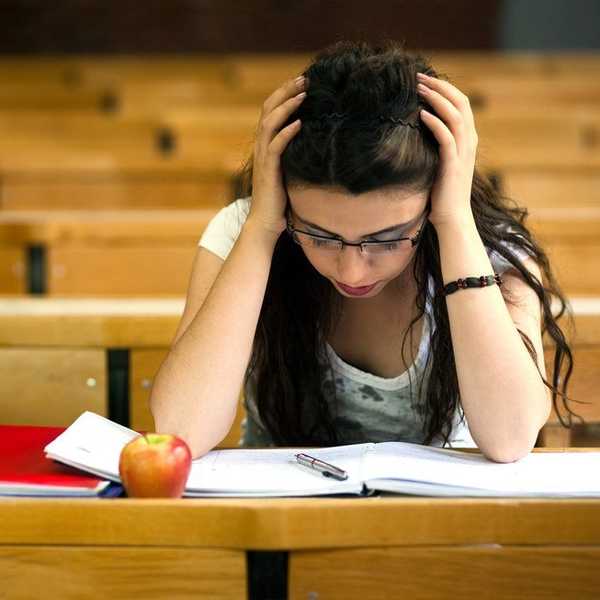 4 Proactive Tips For Full-Time College Students