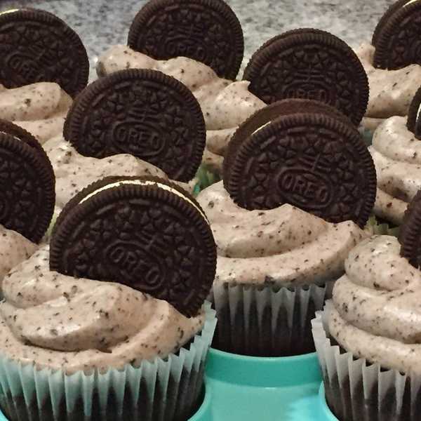 Alex's Famous Oreo Cupcakes