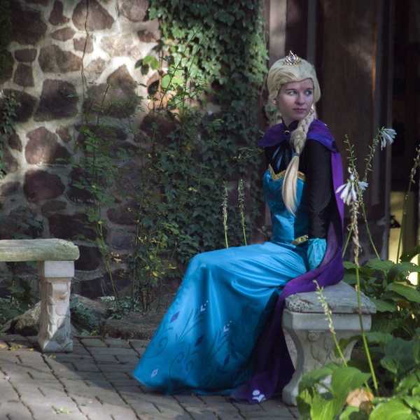 I Dress Up As Princesses