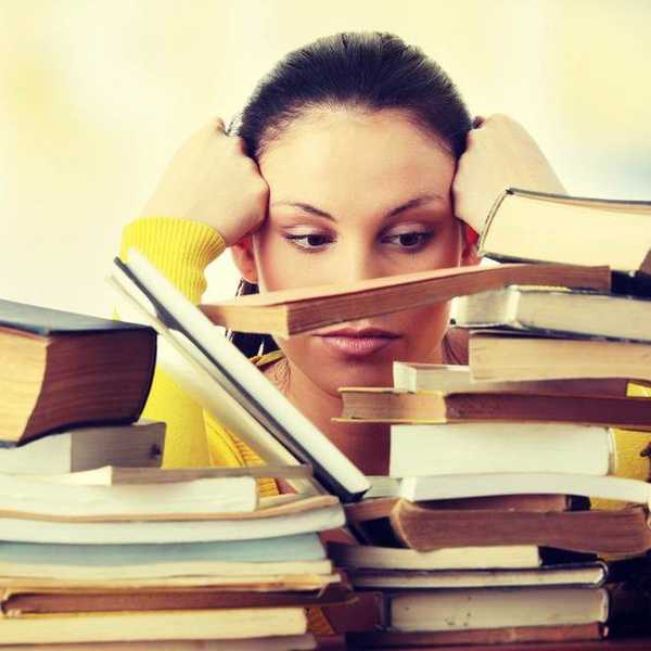 5 Ways a Full-Time Job is Easier Than Going to College