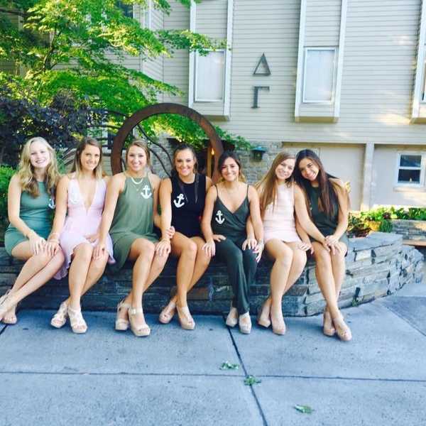 20 Things That Happen When You Live In A Sorority House