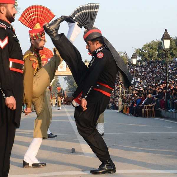 Who really caused the Kashmir Dispute?