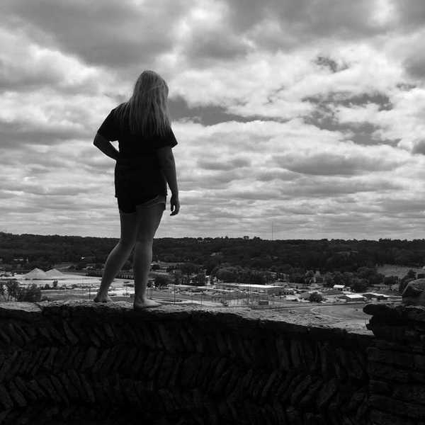 10 Reasons Why College Freshman Should Consider Staying Single Their First Year