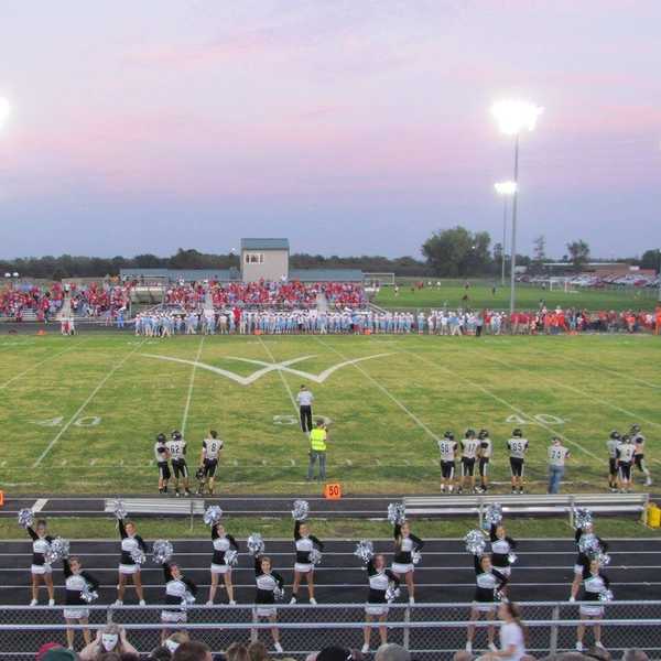 10 Truths All Former High School Cheerleaders Know