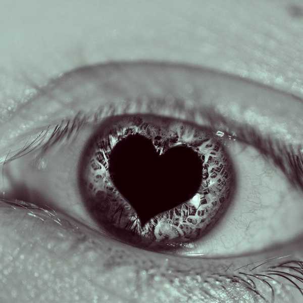 Love At First Sight: Can It Actually Happen?
