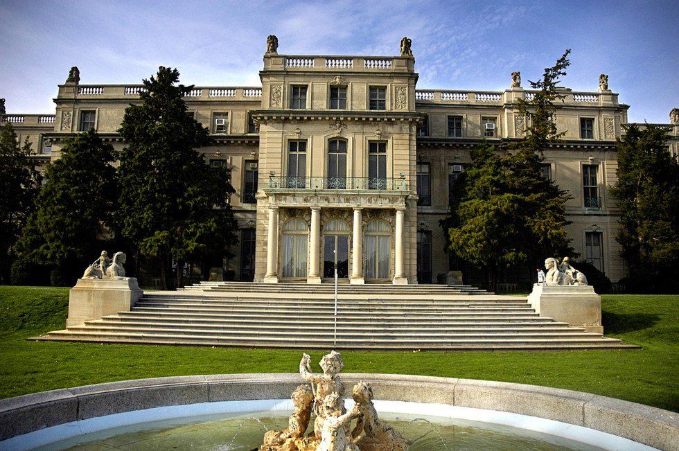 7 Date Ideas On Monmouth Campus