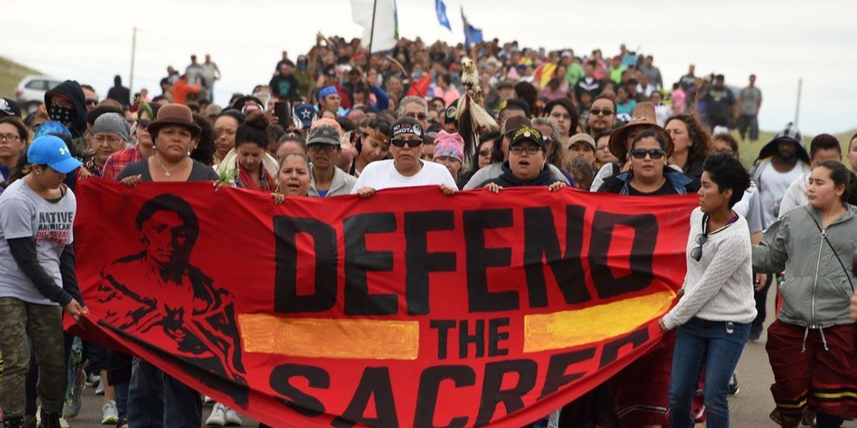Dapl Protest Fenced Money Over Rights: The DAPL Protests | The Odyssey Online