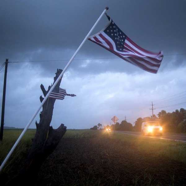 10 Things Savannians Do When Hurricanes Hit