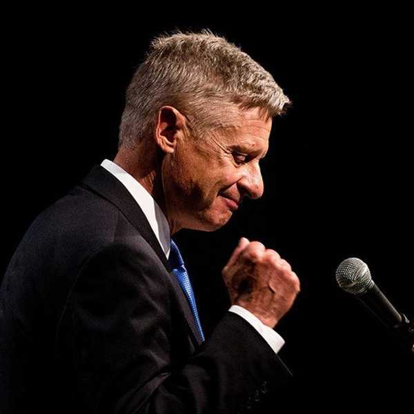 Should Gary Johnson Be In The Presidential Debates?