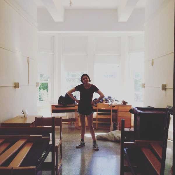 15 Stages Of Moving In As A Sophomore