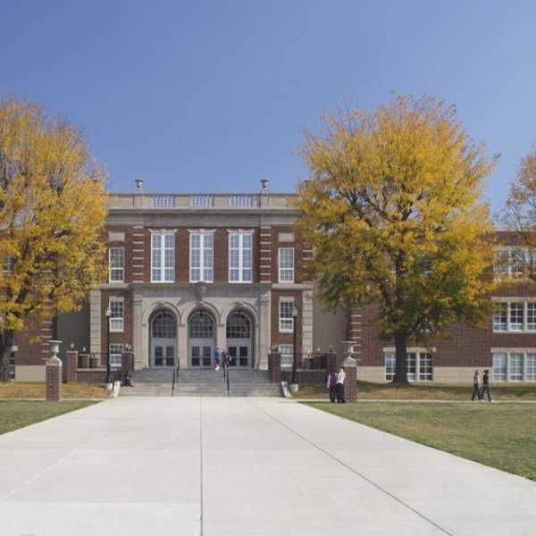 25 Things I Wish I Could Tell My High School Freshman Self