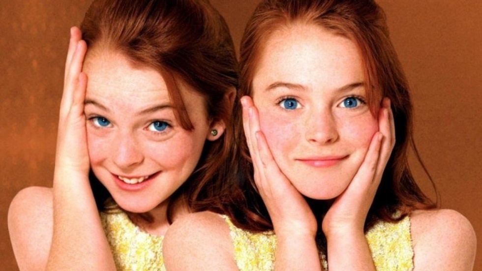 10 Signs Your Best Friend Is A Twin