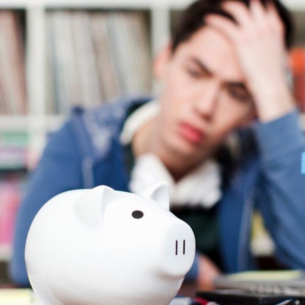 11 College Money-Saving Tips