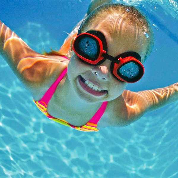Swimming Without A Floaty