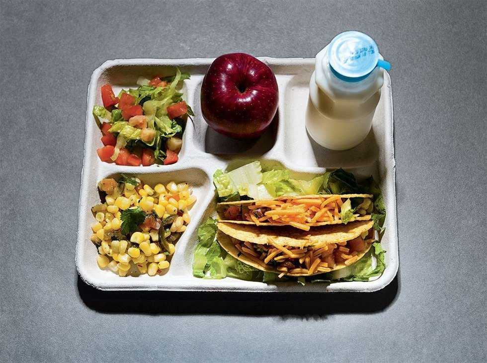 5 Tips For Surviving The Dining Hall