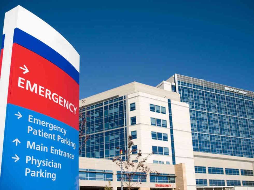 How Is The Epipen Price Hike Affecting College Students?