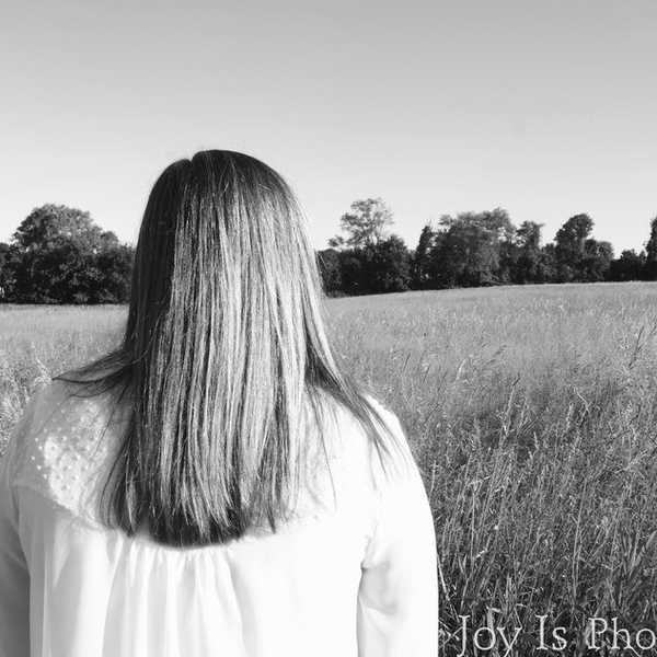 7 Struggles Of Being An Introverted Extrovert