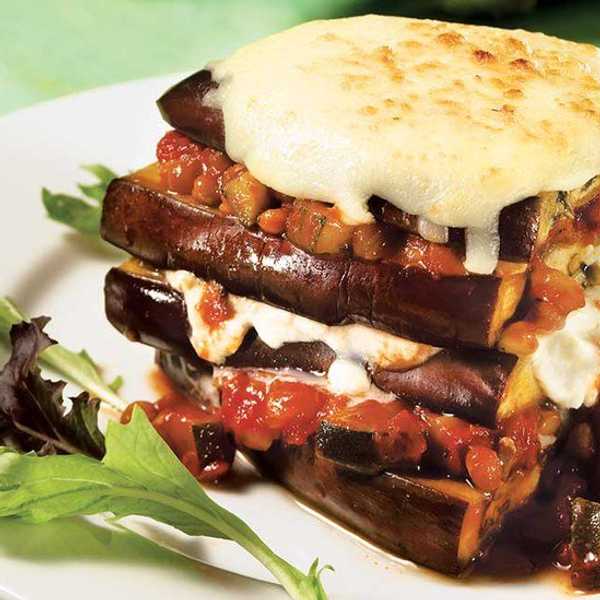 Making Eggplant Lasagna: A Traditional Italian Meal