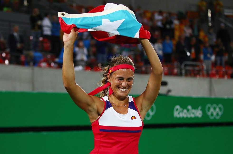 Colonial Claims Over Puig's Historical Gold