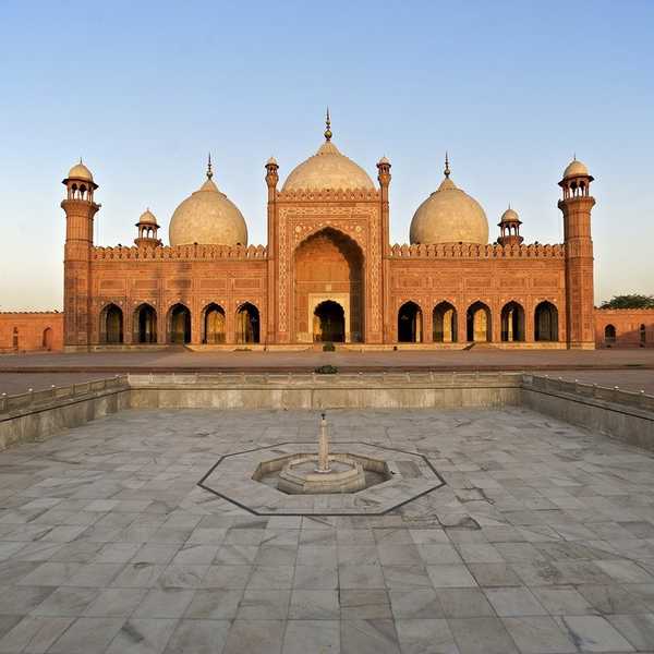 11 Beautiful Places To Visit In Pakistan