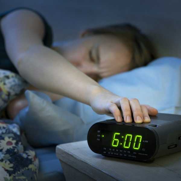 8 Tips For All People Who Struggle To Wake Up Early